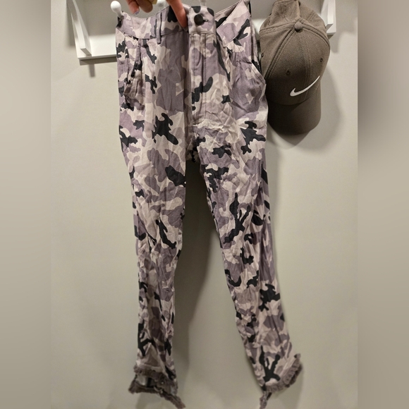 NWT Chaser Camouflage Ankle Pants - Picture 4 of 8